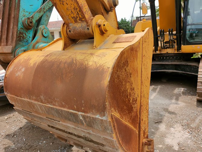 used caterpillar 320D For Sale